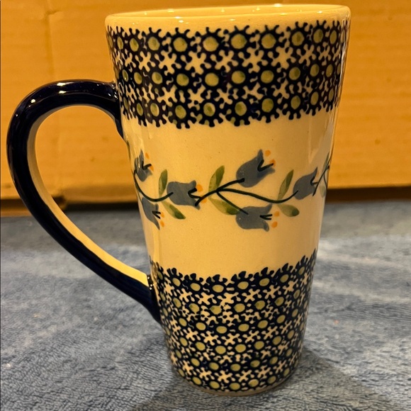 Polish Pottery Floral Patterned Ceramic Mug - Picture 4 of 4